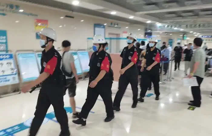 �t���C����������